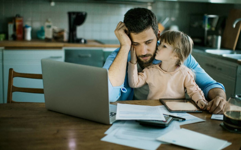 Поддержка одиноких родителей 