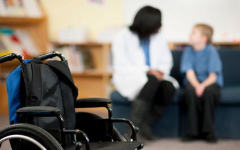 Принят закон о дополнительной поддержке детей-инвалидов